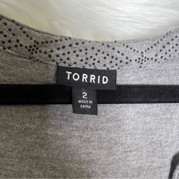 Torrid Grey Knit Dress V-Neck Button Front Size 2 - Picture 3 of 4